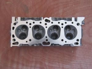 Cabeza de cilindro para Mitsubishi Galant L200 L300 Pajero MD305479 MD099389 22100-32680 MD311605